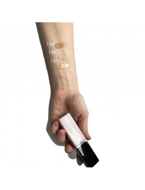 OTOME Moisturizing Cream-Fluid Foundation Natural Glow Зволожуючий крем-флюїд з ефектом сяйва