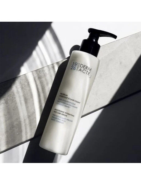 Academie Derm Acte Brightening Hydrating First-Care Serum Освітлююча зволожуюча пре-сироватка з високою концентрацією гіалуронової кислоти
