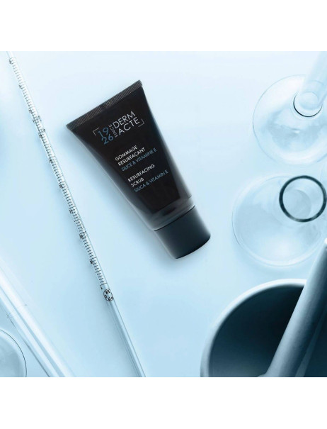 Academie Derm Acte Resurfacing Scrub Silica & Vitamin E Гоммаж з кремнієм і вітаміном Е
