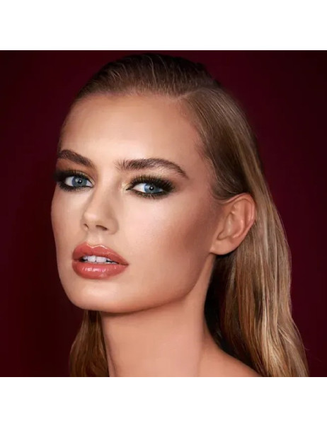 Charlotte Tilbury Cheek to Chic Blusher Румяна