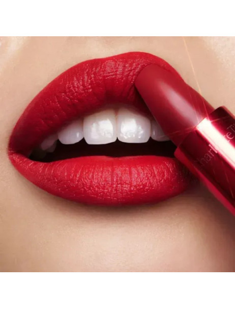 Charlotte Tilbury Matte Revolution Матова помада для губ