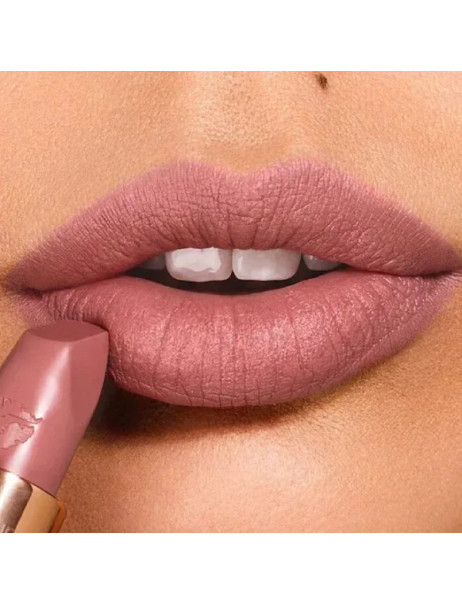 Charlotte Tilbury Matte Revolution Матова помада для губ
