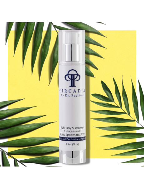 Крем для обличчя з SPF 37 Light Day Sunscreen від Circadia