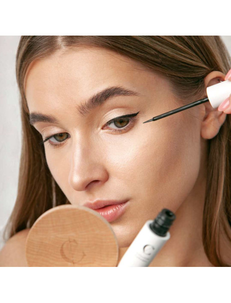 Couleur Caramel Eyeliner Підводка для повік