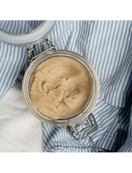 Crumb Body Scrub Cherry & Santal Сольовий скраб для тіла з AHA-кислотами