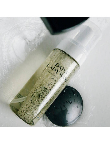 CU Skin Dr. Solution Daisy Lady Wash Веганская пенка для интимной гигиены с запасным блоком