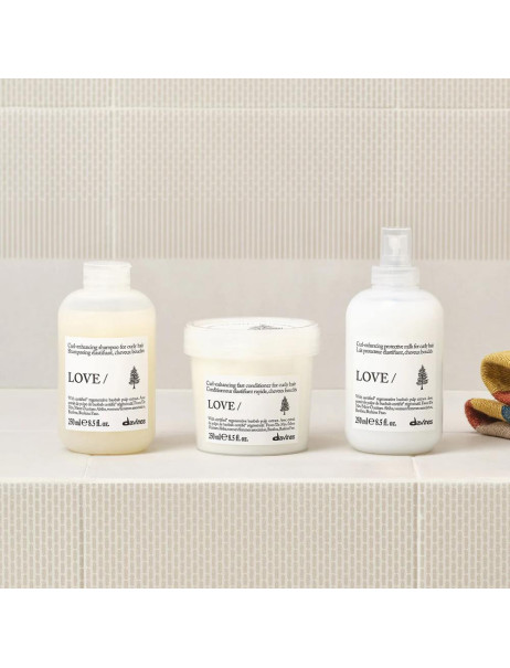 Шампунь для кучерявого волосся Davines LOVE CURL
