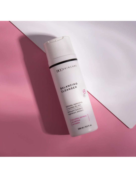 DCL Balancing Cleanser Мультифункціональний кремовий очисник для сухої шкіри