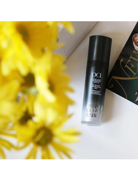 DCL Ultra Light Hydrator SPF 30 Легкий флюид из SPF 30 для склонной к акне кожи