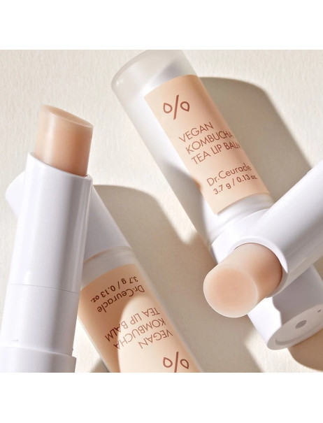 Dr.Ceuracle Vegan Kombucha Tea Lip Balm Увлажняющий бальзам для губ с экстрактом комбучи