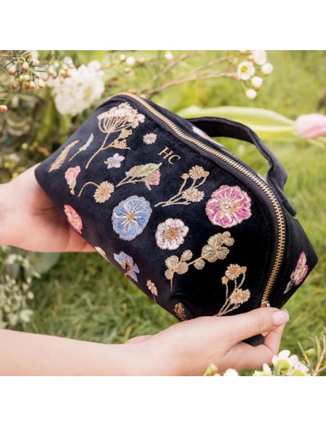 Elizabeth Scarlett Velvet Cosmetic Bag Black Flowers Бархатная косметичка, чёрная с цветами