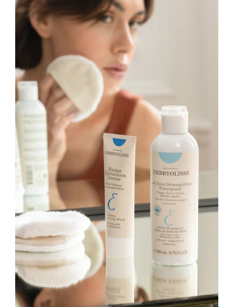 Embryolisse Gentle Waterproof Make-up Remover Milk Нежное молочко для снятия водостойкого макияжа 4 в 1