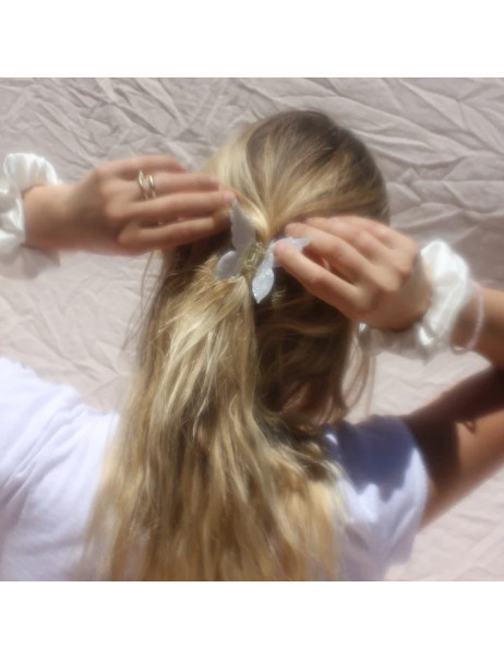 Emi Jay Papillon Clip у відтінку Meringue