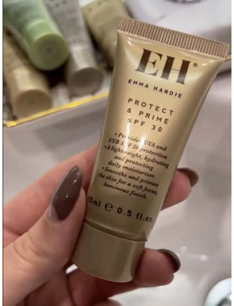 Emma Hardie Protect And Prime SPF 30 Сонцезахисний засіб для обличчя