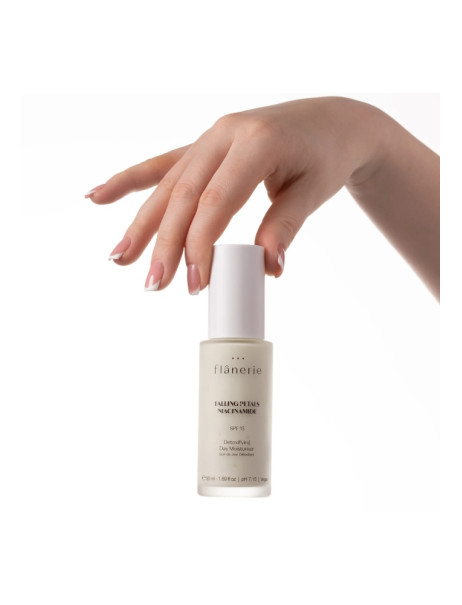 Flanerie Detoxifying Day Moisturiser SPF 15 Дневной увлажняющий крем для лица