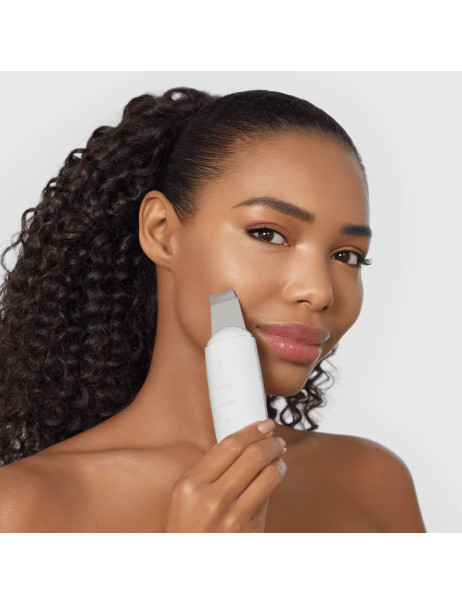 Geske MicroCurrent Skin Scrubber & Blackhead Remover Мікрострумовий скрабер для шкіри та усунення чорних точок 9 в 1