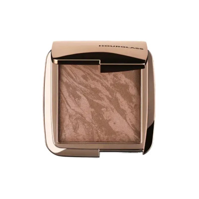 Hourglass Ambient Lighting Bronzer Бронзер для обличчя