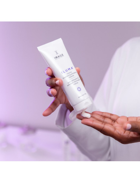 Image Skincare Iluma Intense Brightening Exfoilating Cleanser Освітлюючий ексфолюючий клінсер