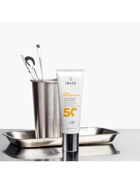Image Skincare Daily Prevention Ultra Defense Moisturizer SPF 50 Омолоджуючий зволожуючий крем
