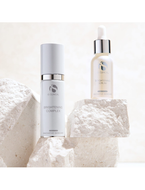 iS Clinical освітлювальна сироватка Brightening Serum