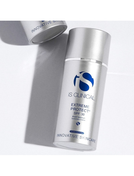 Солнцезащитный крем iS Clinical Extreme Protect SPF 30