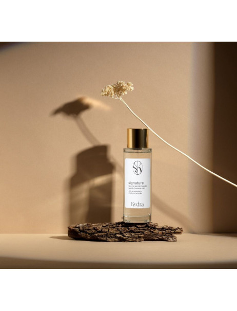 Kydra Signature Brume Parfumée Парфумований спрей з нотами фіги, жасмину та кедру
