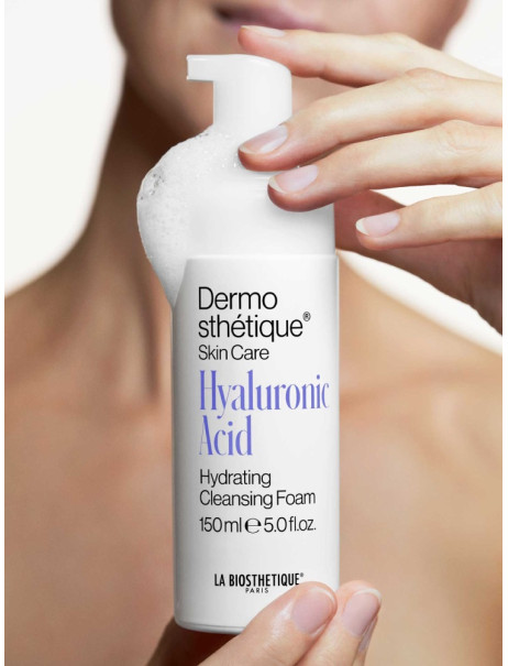 La Biosthetique Dermosthetique Hyaluronic Acid Hydrating Cleansing Foam Зволожуюча пінка для вмивання з гіалуроновою кислотою