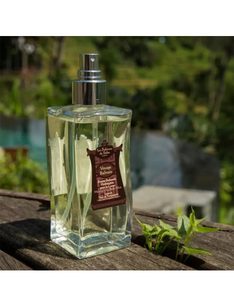 La Sultane de Saba Balinais Moisturizing Body Mist Lotus & Frangipani Flower Парфумований спрей для зволоження тіла та волосся Лотос та Франжіпані