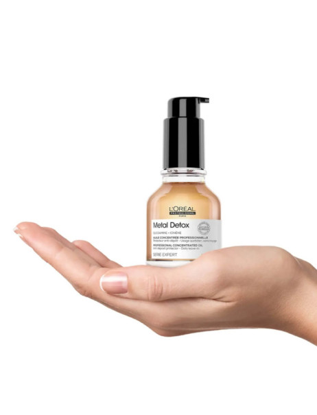 L’Oréal Professionnel Serie Expert Metal Detox Oil Олійка для зменшення ламкості всіх типів волосся та небажаної зміни кольору