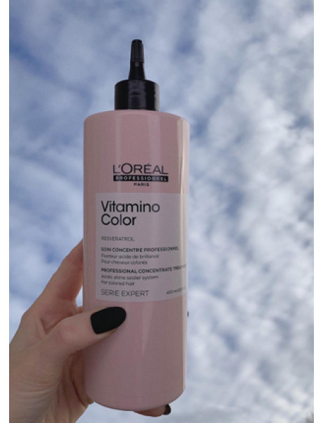 L’Oréal Professionnel Vitamino Color Acidic Sealer Professionnel Concentrate Treatment Молочко для сяйва кольору фарбованого волосся