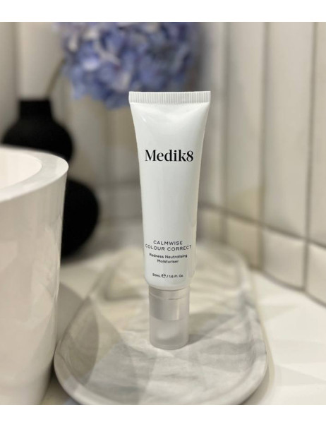 Medik8 крем проти почервонінь Calmwise Colour Correct