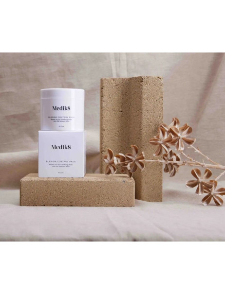 Medik8 Blemish Control Pads™ Подушечки з саліциловою кислотою для проблемної шкіри