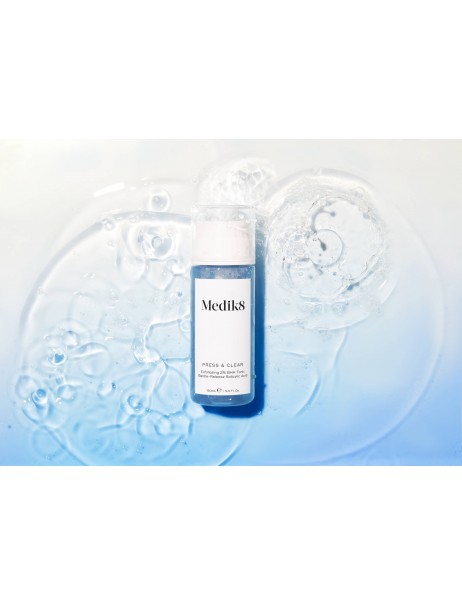 Medik8 Press & Clear Exfoliating 2% BHA Tonic Тонік з BHA для проблемної шкіри