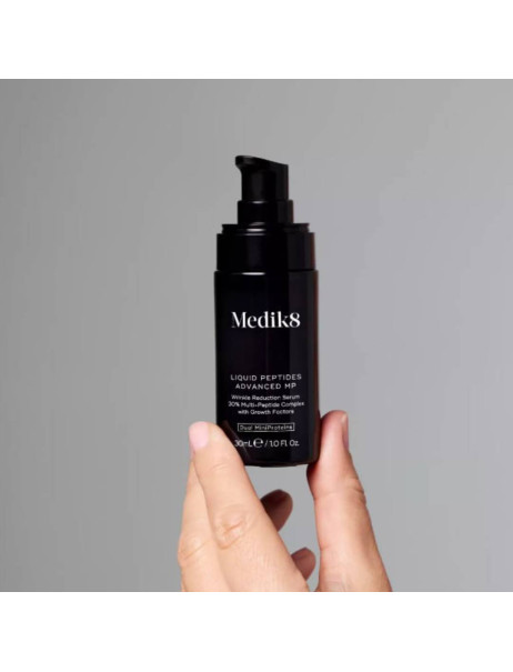 Medik8 Liquid Peptides Advanced MP Face Serum Инновационная сыворотка с прорывной биотехнологией против старения