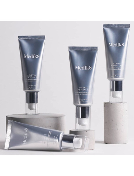 Medik8 Crystal Retinal 6 Нічна крем-сироватка з ретиналем 0,06%