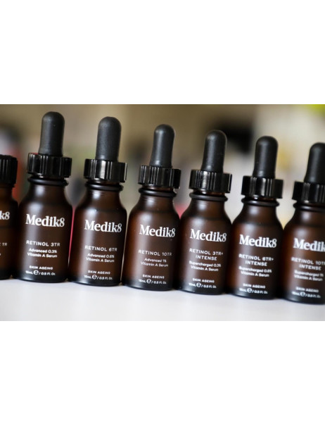 Medik8 Intelligent Retinol 3TR Нічна інтенсивна сироватка з ретинолом 0,3%