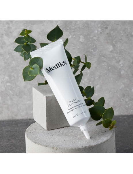Medik8 Sleep Glycolic Нічна пілінг-сироватка з гліколевої кислотою