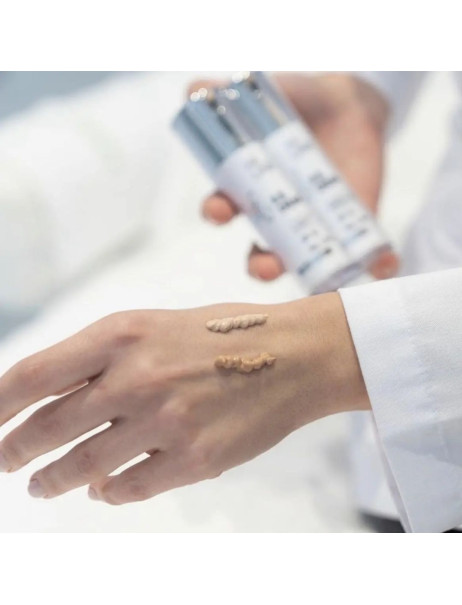 Me Line 04 BB Cream Light Тональний зволожувальний крем з SPF 30 Світлий