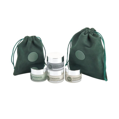 Mesonia  Trial Set 17 of Kaolin Masks with Kaolin Complex  Пробный набор 17 из 4 каолиновых масок для очищения, минерализации и осветления кожи