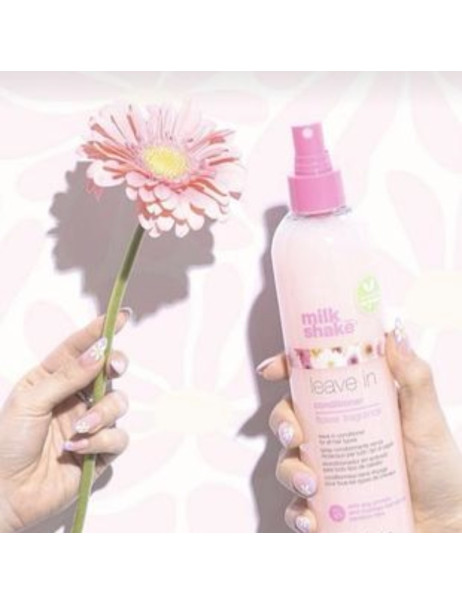 Milk_Shake Leave-In Conditioner Flower Fragrance Незмивний кондиціонер для всіх типів волосся з квітковим ароматом