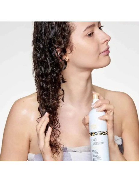 Milk_Shake Curl Passion Leave-In Conditioner Незмивний кондиціонер для кучерявого волосся