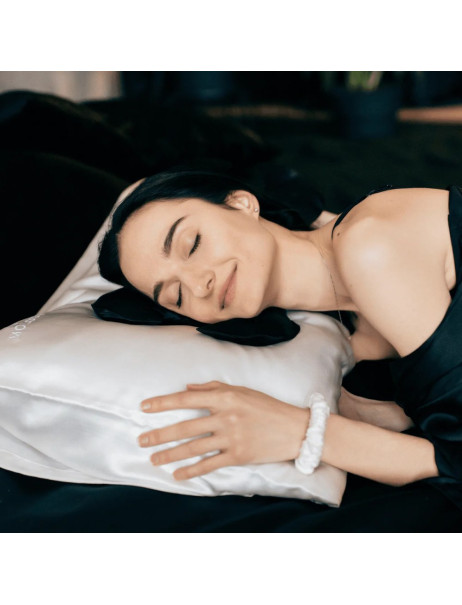 MOLODO Silk Anti-Aging Pillow Key Brown Антивозрастная подушка против морщин вокруг глаз, коричневая