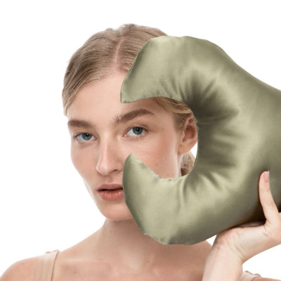 MOLODO Silk Anti-Aging Pillow Key Forest Moss Антивозрастная подушка против морщин вокруг глаз, оливковая