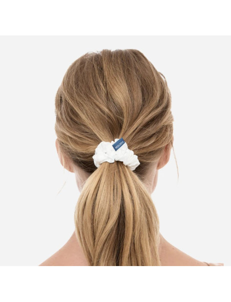 MOLODO Silk Scrunchie Midi Off White Шелковая резинка среднего размера, молочная