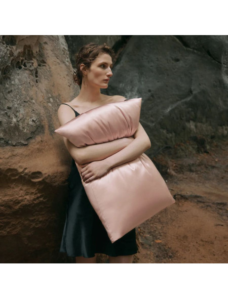 MOLODO Silk Mulberry Pillowcase Powder Pink Наволочка з 100% шовку, пудрова