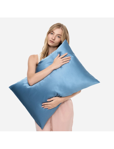 MOLODO Silk Mulberry Pillowcase Blue Наволочка из 100% шелка, голубая