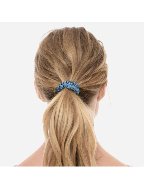 MOLODO Silk Scrunchie Mini Blue Тонка шовкова резинка для волосся, блакитна