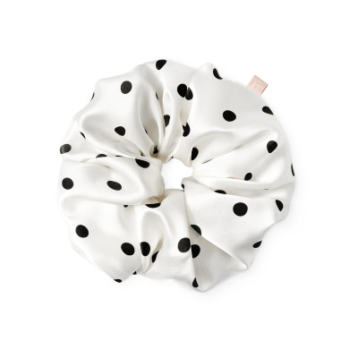 Mon Mou Volume Silk Scrunchie Black Point Суперобъемная резинка из натурального шелка (белая с черным горохом)
