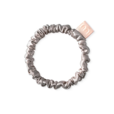 Mon Mou Silk Slim Scrunchie Taupe Тонкая резинка из натурального шелка (Серо-бежевый)