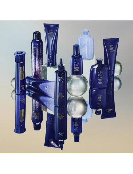Oribe Supershine Run-Through Detangling Primer Несмываемый спрей-кондиционер для облегчения расчесывания волос